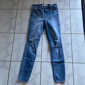 Garage size 3 skinny Jean